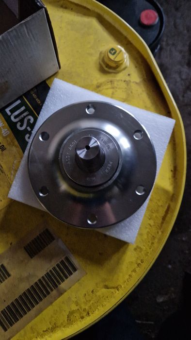 Vând sau schimb rulmenți în baie de ulei!