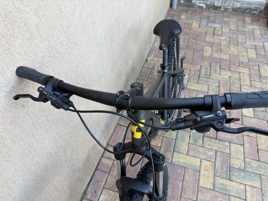 Bicicleta cube aim race  29