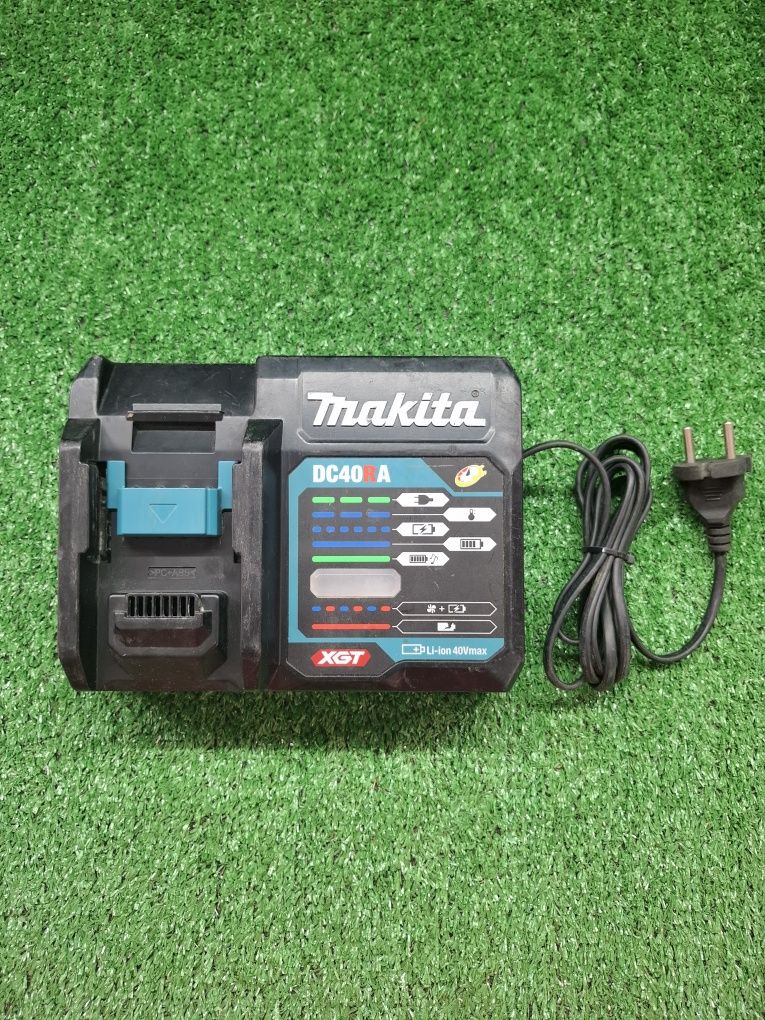 Бързо зарядно на Makita DC40RA, 40 волта