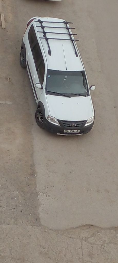 LADA LARGUST CROSS 3ta 30talik metan kraska tozza probeg 187ming puli