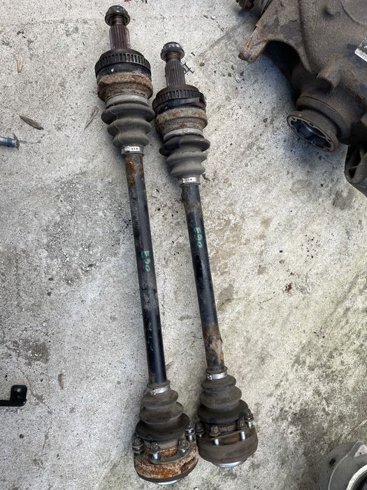 Planetară stanga / dreapta spate BMW e90 e91 e92 e93 benzina diesel