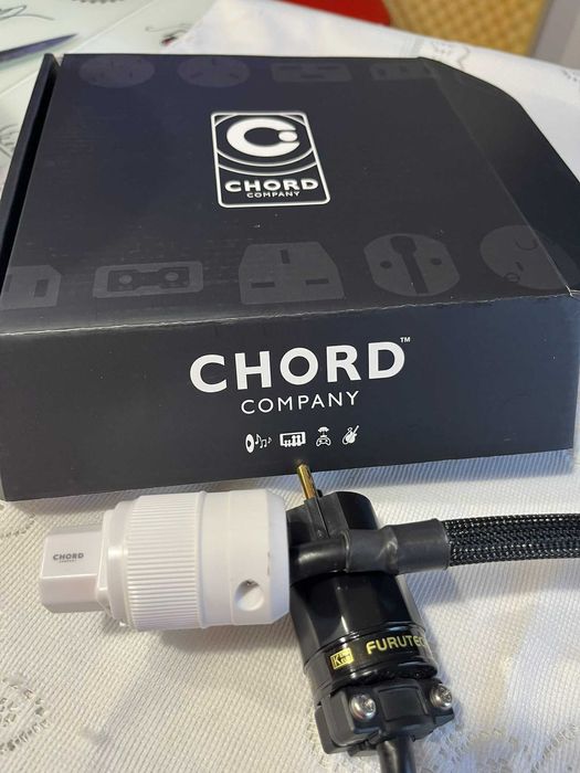 Cablu alimentare Chord SignatureX 1an si 7 luni Garantie