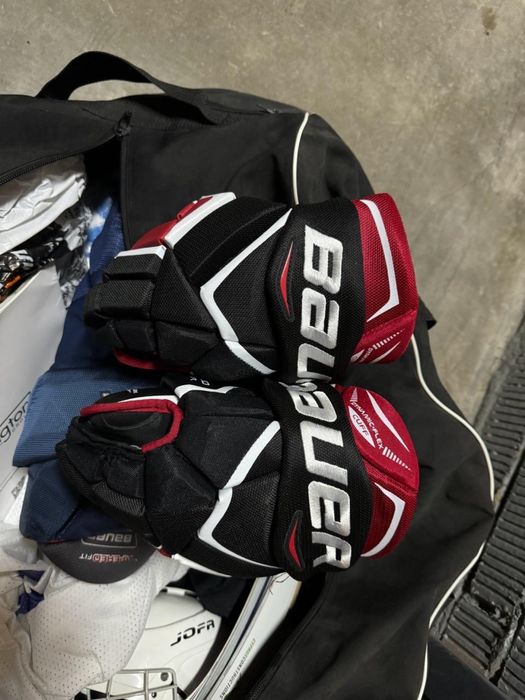 Продам краги Bauer Vapor X800