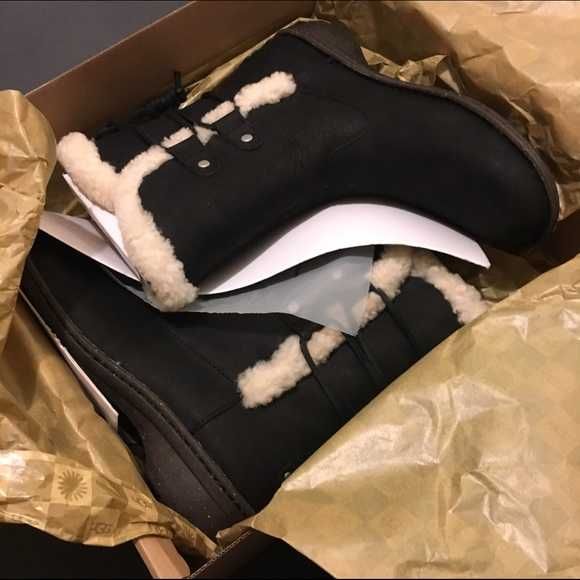UGG AUSTRALIA № 35/36 – Дамски зимни водоустойчиви боти ест. кожа нови