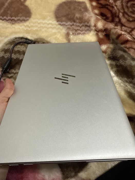 Hp elite book 830 G8