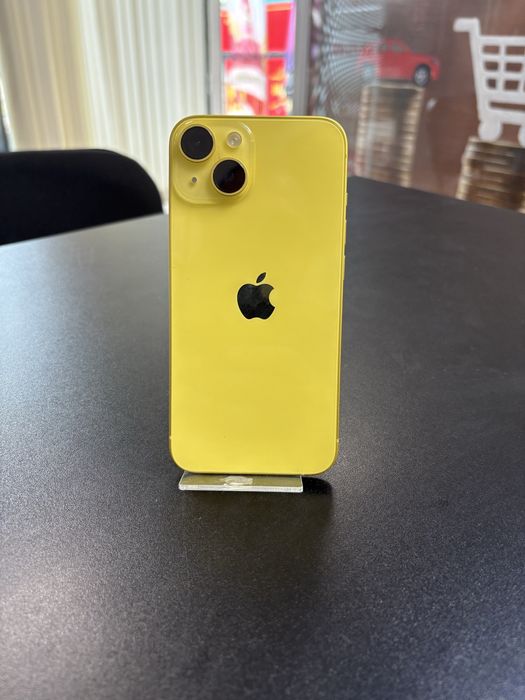 iphone 14 yellow 99% battery
