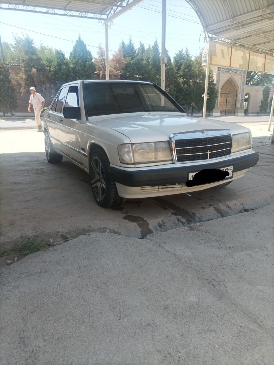 E190 w201 sotiladi mator qilish kerak
