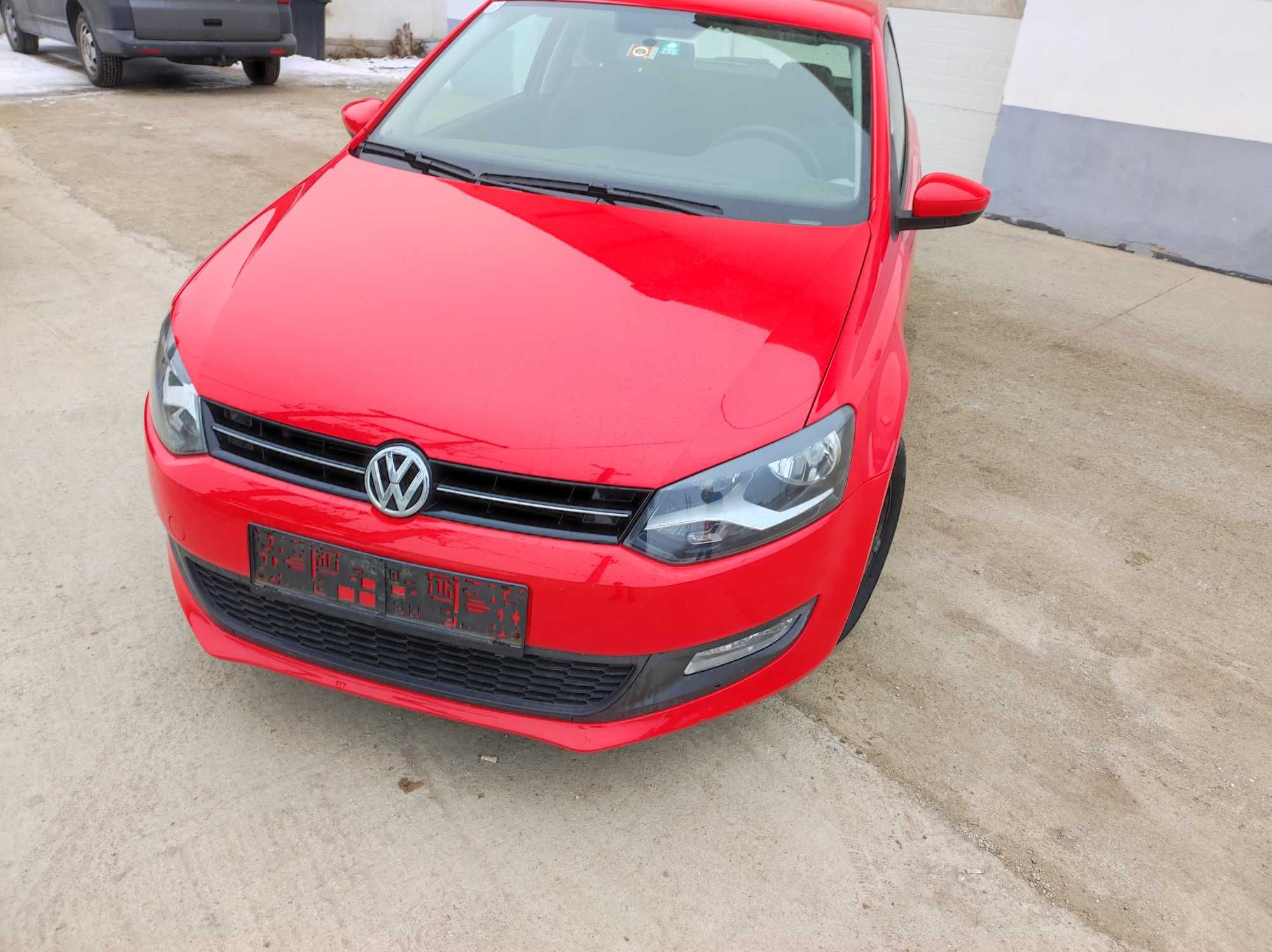 Dezmembrez volkswagen vw polo 5 r6 2012 1.6 TDI CAY 97.000km cul LP3G