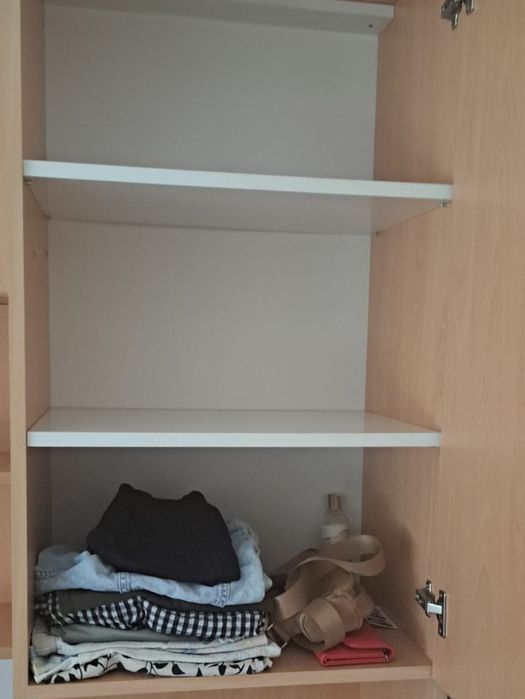 Mobila suspendata dormitor