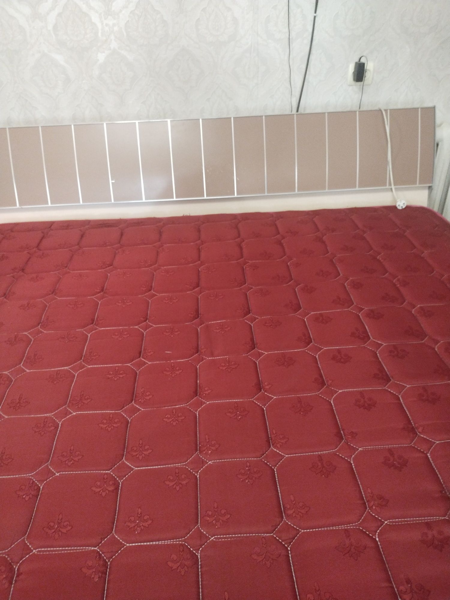 Продам двухспальной кровать