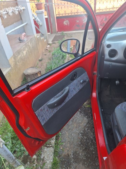 Masina matiz perfect funcțional 2008,1100e negociabil acte valabile 20