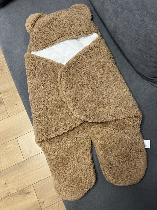 Ново пухкаво космонавтче за бебе