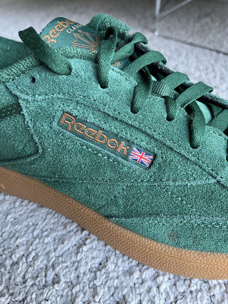 Reebok Club C зелени велурени кецове