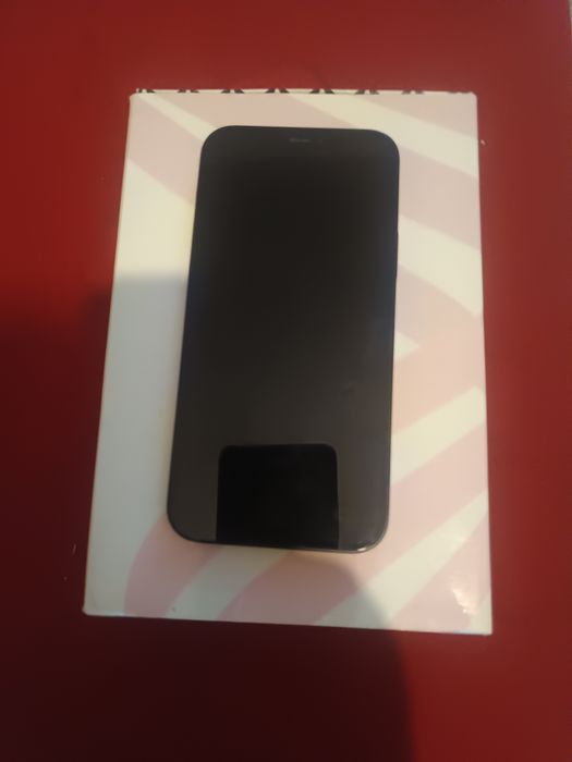 Schimb iPhone 12 simplu