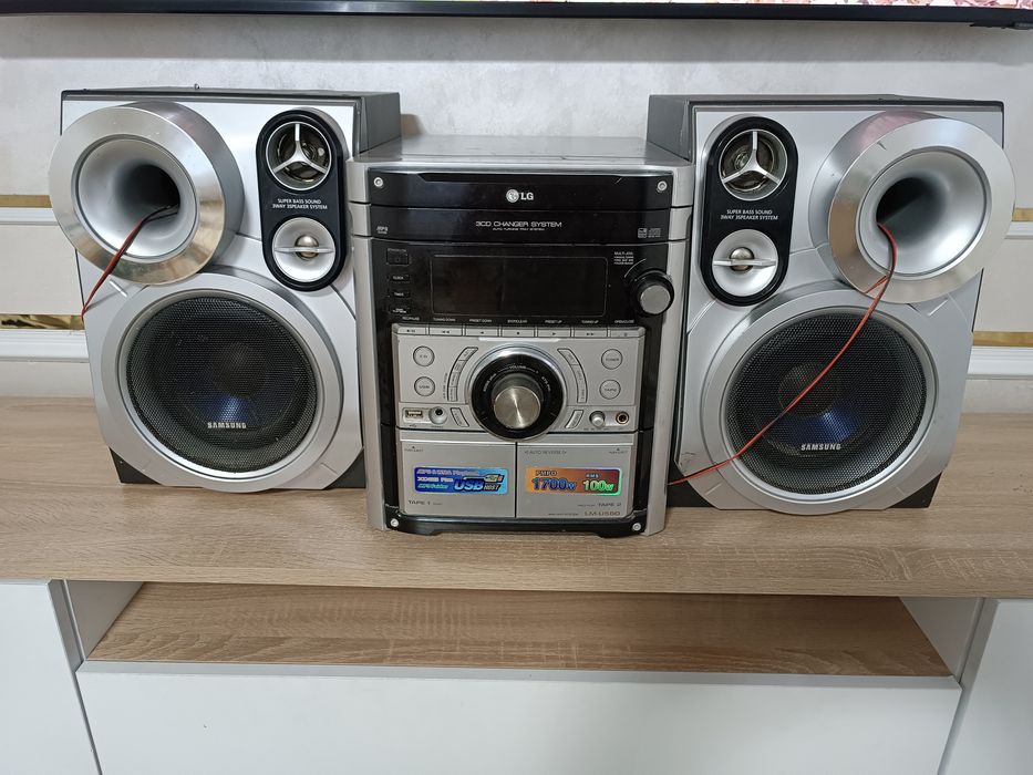 Музыкальный центр