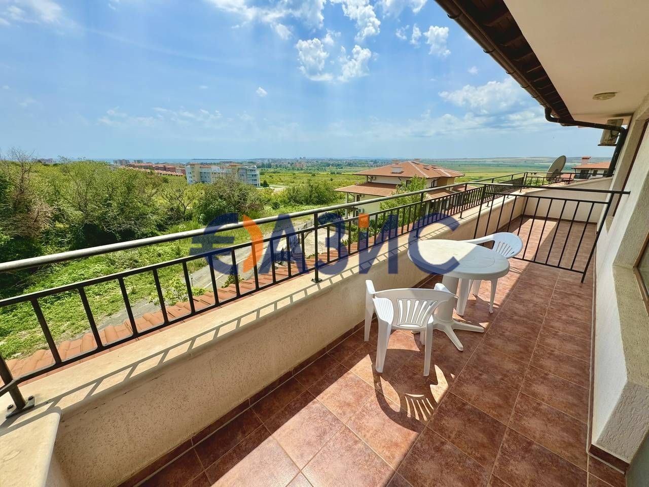 Продава се Едностаен апартамент в с. Кошарица, Област Бургас - 53 кв.м за 955 €/кв.м - Снимка #12