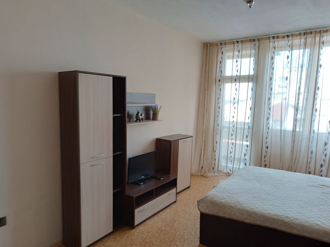 Дава се под наем Двустаен апартамент в Стара Загора, ОРБ - 50 кв.м за 204 € - Снимка #6