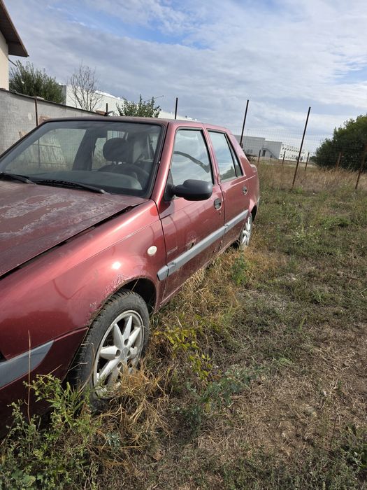 Auto Dacia Solenza