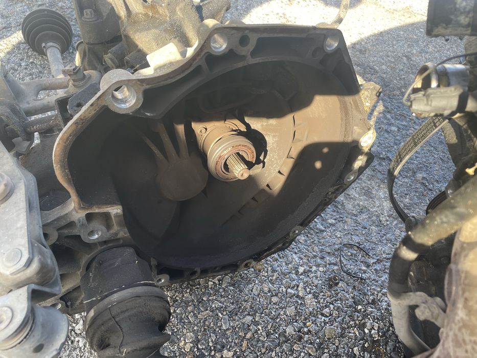 Скоростна кутия за opel corsa D 1.2 i