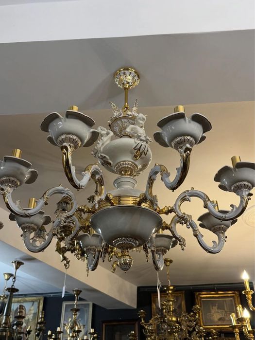 Candelabru bronz si portelan