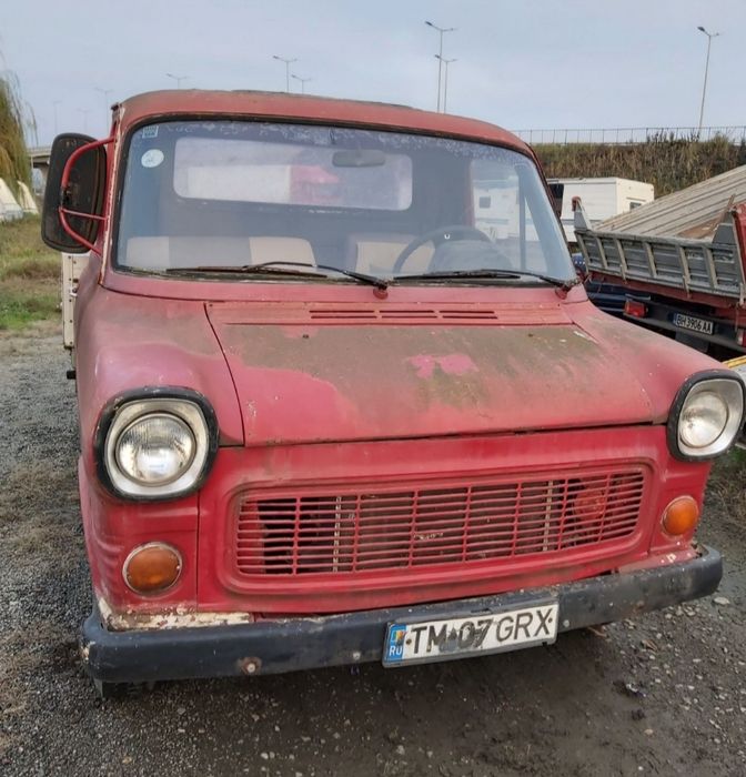 FORD tranzit camionetă  din 1970 la 3200euro
