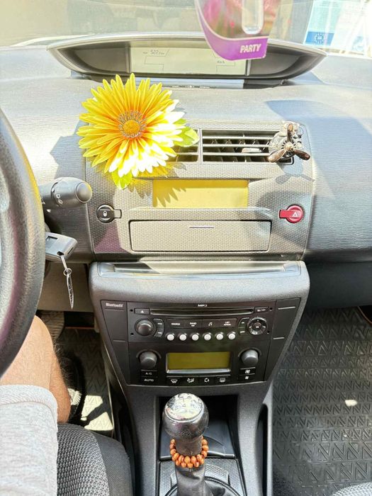 Vând Citroen C4 Cupe