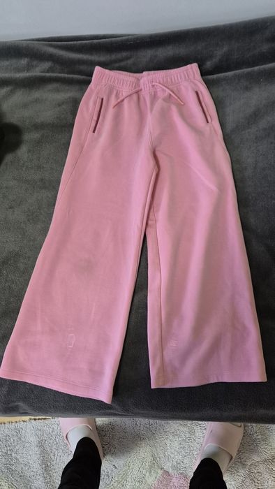 2 броя широки дънки и спортен панталон на Zara i h&m