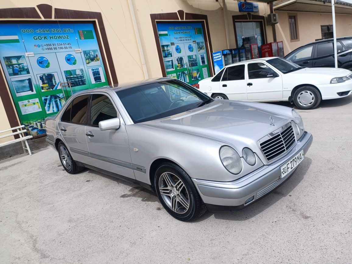 Mercedes Benz W210 Elegance