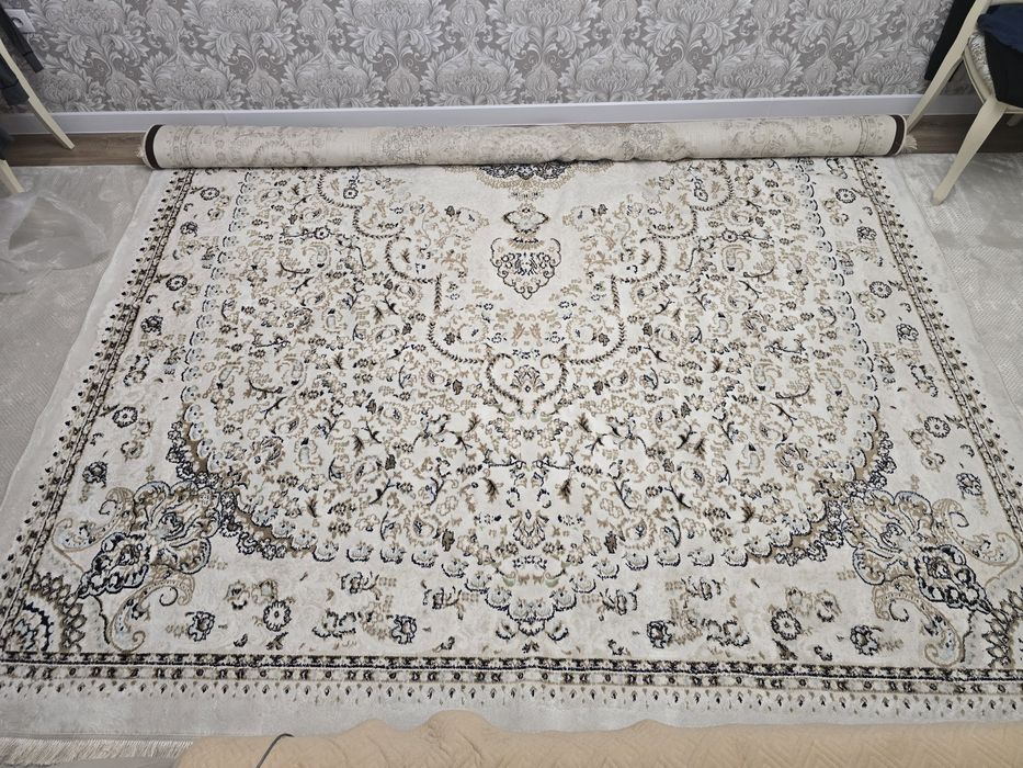 Ковер 5×3 хорошем состоянии, после хим чистки