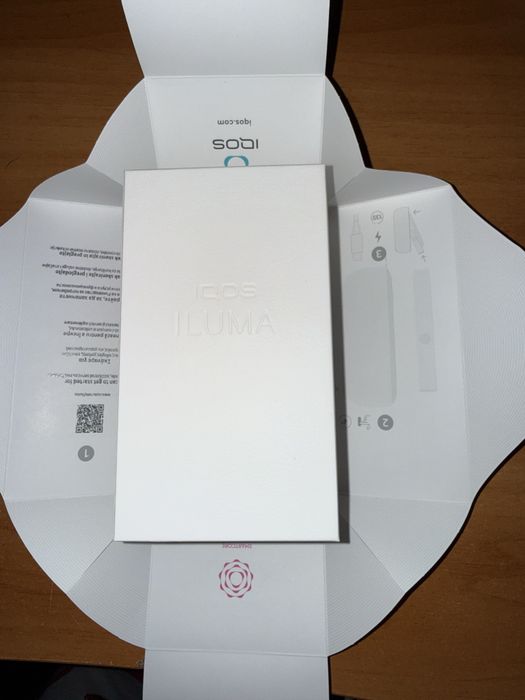 Iqos iluma roz + cutie si incarcator