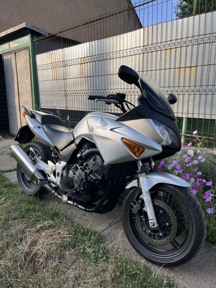 Honda cbf 600 S pc38
