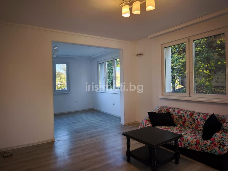 Под наем тристаен, €550, 100кв.м. в Орландовци