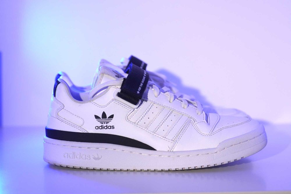 Adidasi ADIDAS marime 42