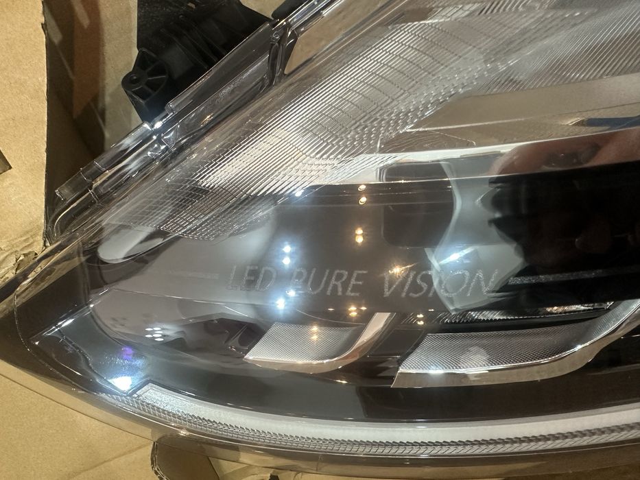 Far stanga original renault clio 4 led NOU 2012-2021 Europa