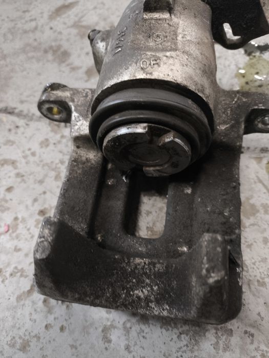 спирачни апарати голф 4/spirachni aparati golf4