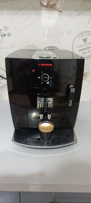 Espressor aparat cafea expresor JURA