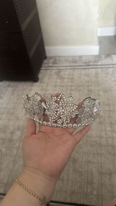 Продам срочно Корону ручной работы