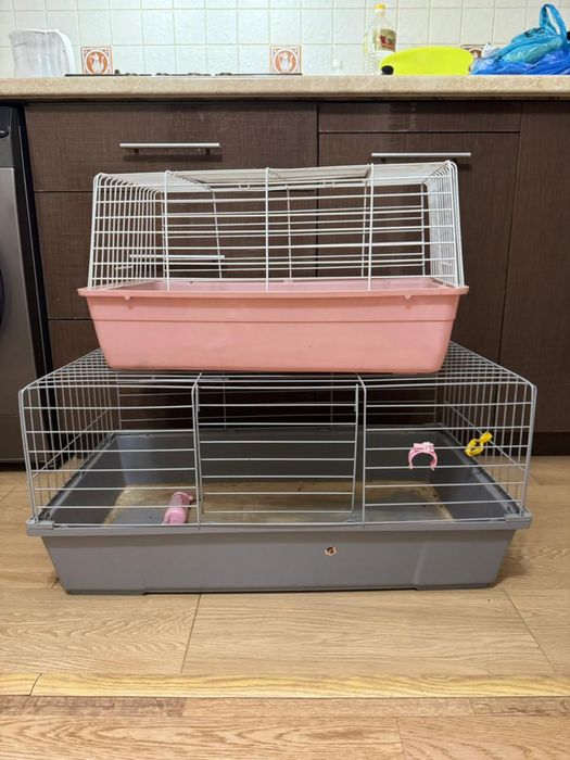 Клетки и миска Б/У