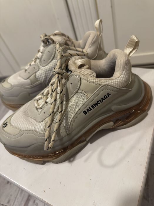 Balenciaga triple s