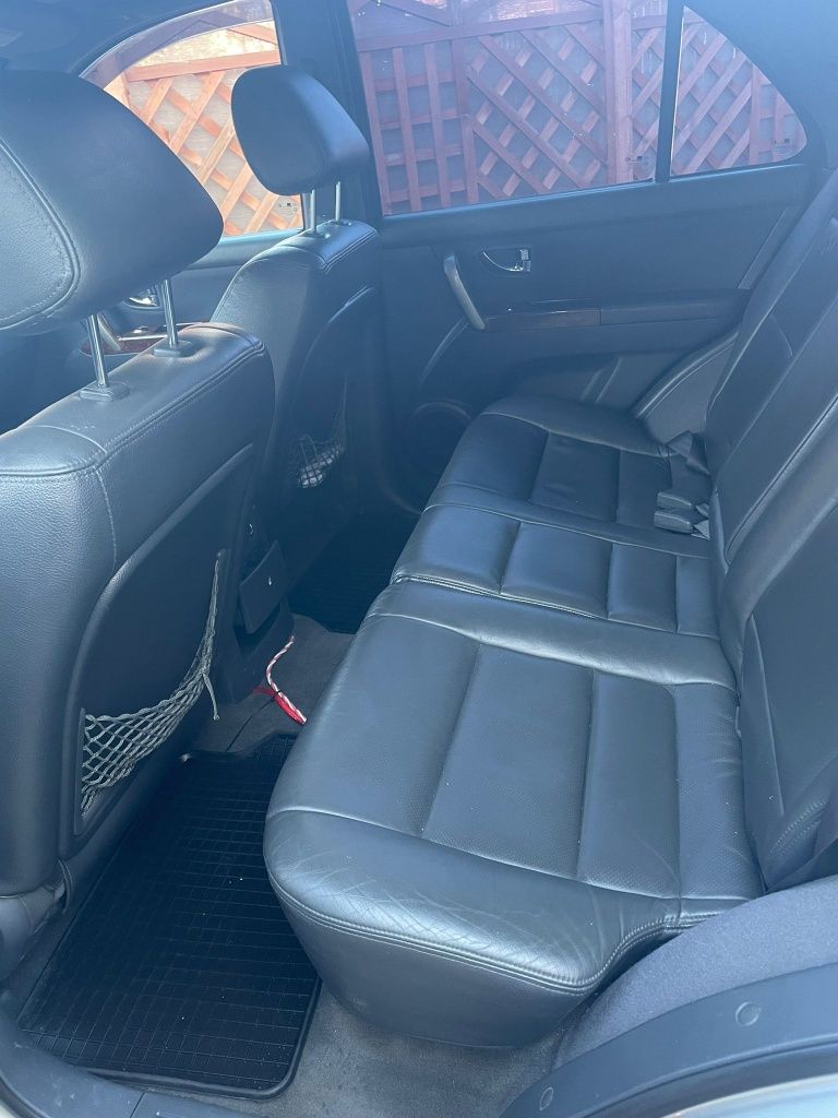 Vând Kia sorento