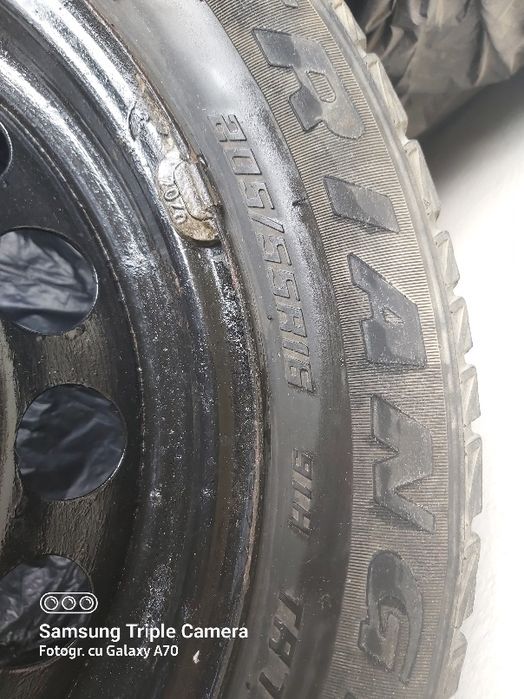 Cauciucuri de iarna montate pe jenti metalice