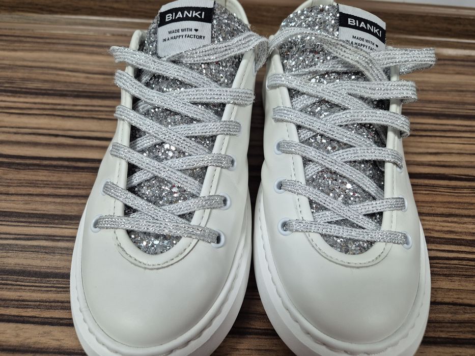 Бели обувки  BIANKI