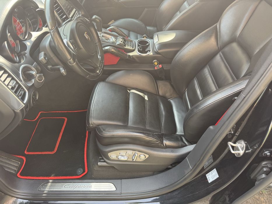 Porsche Cayenne 2012 pachet GTS carbon edition