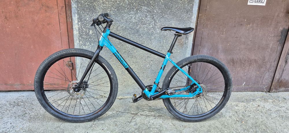 Bicicleta Pinnacle roti 27.5