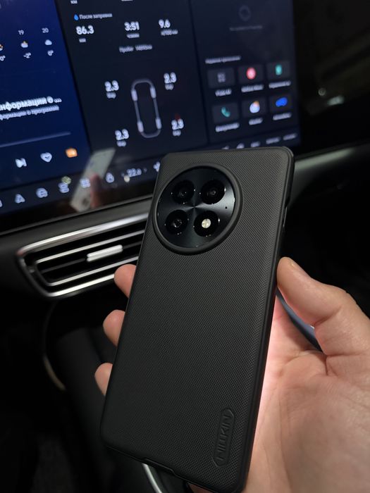 Продам oneplus 13 16/512