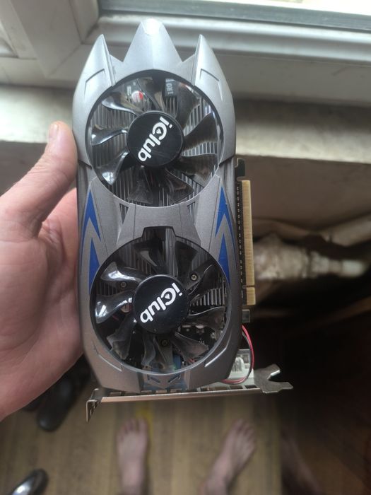 Продам видеокарту 630