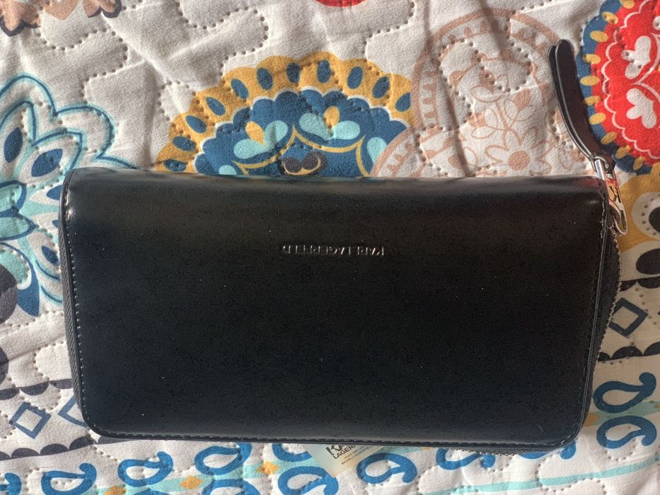 Portofel dama Karl Lagerfeld stare foarte buna ca nou