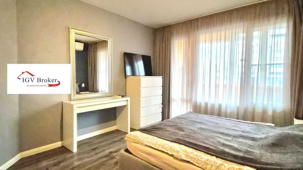 Тристаен апартамент в жк Стрелбище