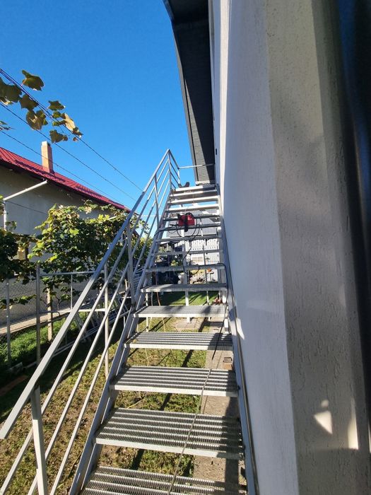 Scări metalice galvanizate