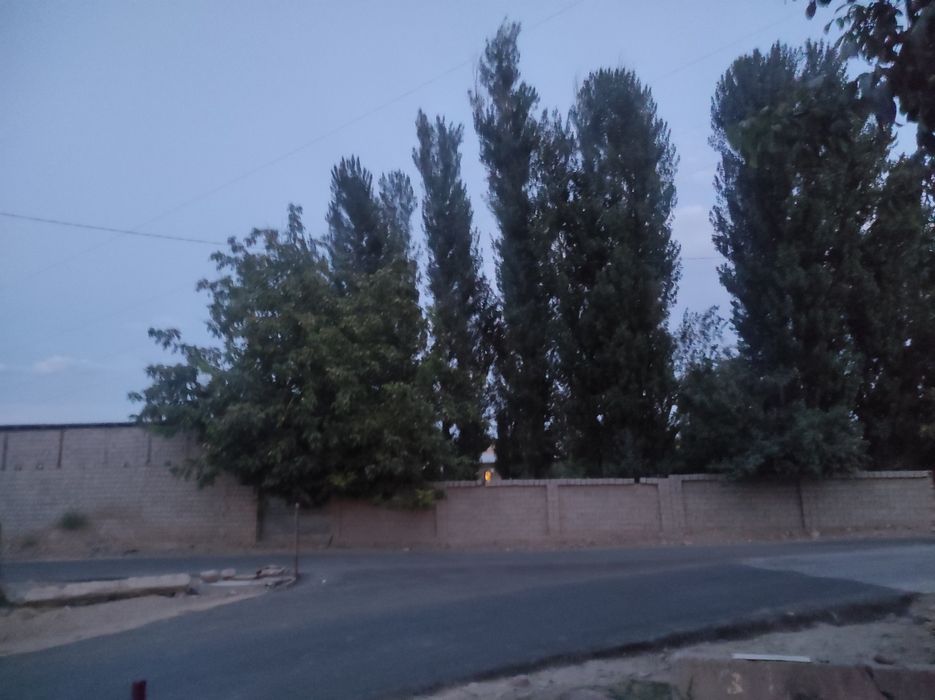 4 sotix yer sotiladi